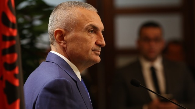 KURIOZITETI/ Në 8 vjet, Ilir Meta udhëton gjithmonë jashtë shtetit në 21 janar