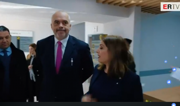 “E PASKENI BËRË DERËN PËR BRAÇEN”/ Rama batuta me mjekët: Qendrat… (VIDEO)