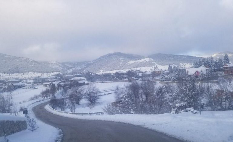 BORA “PUSHTON” SHQIPËRINË/ Ministria e Mbrojtjes: Probleme në veri, zonat që janë të bllokuara