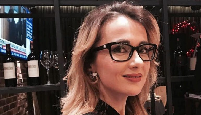 ABUZIMI ME TENDERAT/ Gjykata lë në “arrest shtëpie” ish-sekretaren e Ministrisë së Drejtësisë