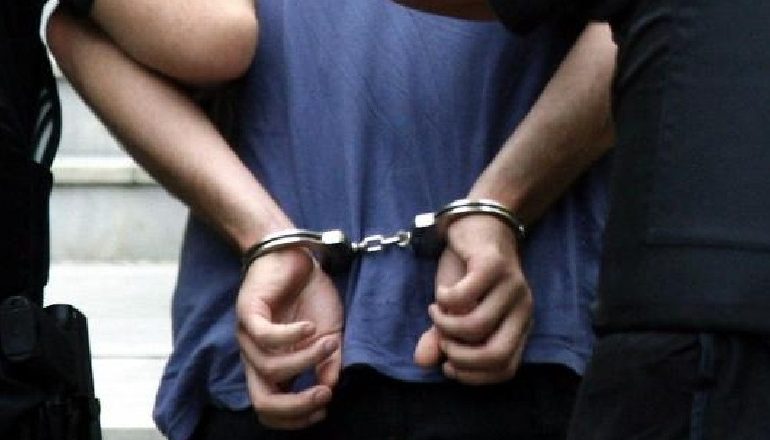 BURG ISH-KRYEBASHKIAKUT TË ROMËS/ Akuza për korrupsion, kishte punësuar kriminelë në administratë