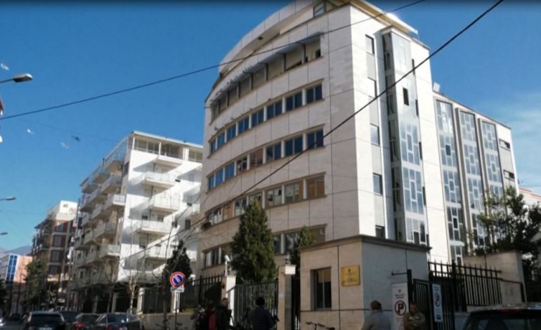 PARALAJMËRIMI PËR TRAZIRA NË PROTESTË/ Prokuroria dhe policia në gatishmëri