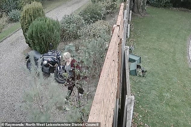 NJË FQINJE E PAZAKONTË/ Do të habiteni me veprimet e saj