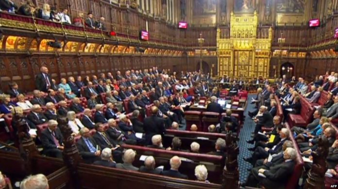 “MË SHUMË SE 24000…”/ Ja çfarë shohin online deputetët e parlamentit Britanik