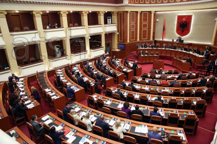 “DO MBLEDHIN…”/ Rama: As armiqtë më të mëdhenj të vendit, s’do ta bënin atë që bëri sot kryetari i opozitës