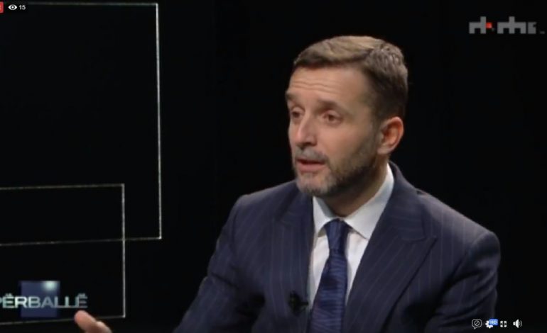 “LARGOHUNI NGA QEVERIA”/ Zv.kryeministri: S’mund t’ia dorëzojmë pushtetin një aguridhi si…