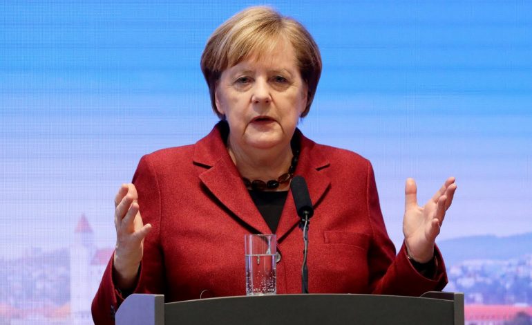 “FORCË ASIMETRIKE E LUFTËS”/ Merkel: Shteti Islamik nuk është mposhtur