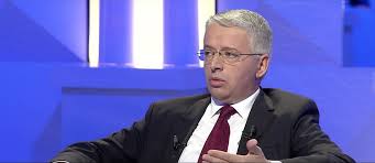 “POLICËT NUK JANË TË LLESHAJT POR SHQIPËRISË”/ Reagon ministri: Një pervers mund të shërbejë si…