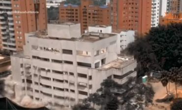 "KËSHTJELLA E FUNDIT RA"/ Kolumbi, shembet pallati i Escobar, vendin do t’ja zërë një park (VIDEO)
