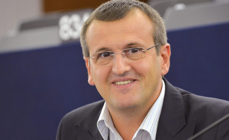 PE RRËZON PËRFUNDIMISHT BASHËN DHE KRYEMADHIN/ Zgjedhjet janë të njohura dhe pranuara!