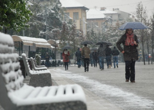 “KAPRIÇOT” E MOTIT/ Ndyshojnë temperaturat, ja çfarë ndodh ditët në vijim