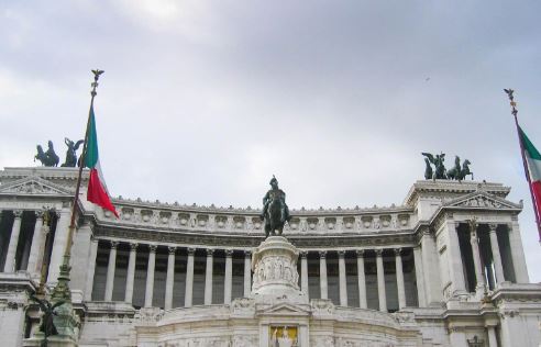 PUNËSIM SEZONAL NË 2019/ Italia kërkon 30 mijë punëtorë, përfiton edhe Shqipëria