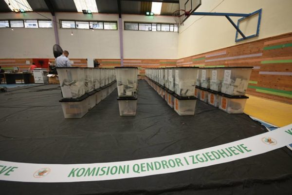 KQZ MIRATON FONDIN/ Ja SHUMA që marrin partitë kryesore për 2019