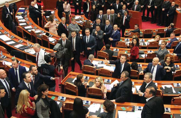 DJEGIA E MANDATEVE/ Emrat e rinj të PD për në Kuvend. Si veprojnë KQZ dhe Kuvendi