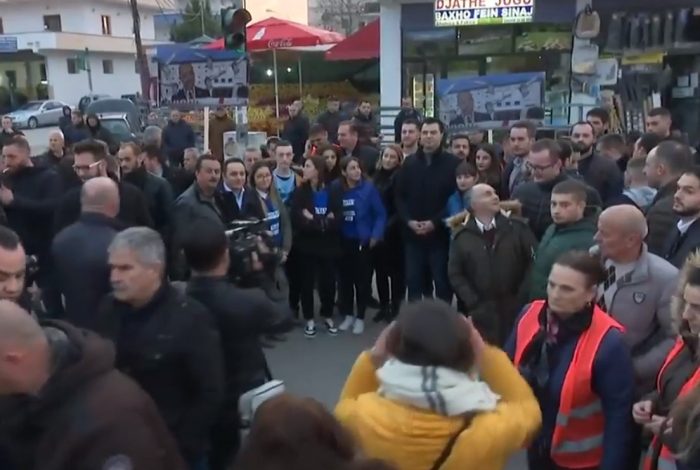 PROTESTA E 16 SHKURTIT/ Zbulohen disa nga parullat “horror” të opozitës (FOTO)