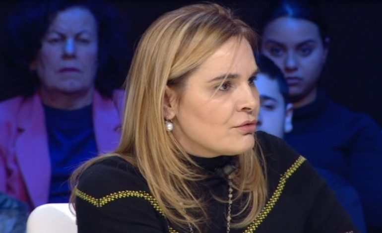 “E MERITOJA GAZIN SE I DHASHË…”/ Kryemadhi vijon me deklaratat: Presidenti të vinte aty