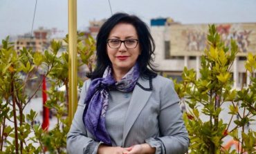 U SHKARKUA/ Reagon Nënkryetarja e Bashkisë së Tiranës: Isha pushim kur dola në protestë