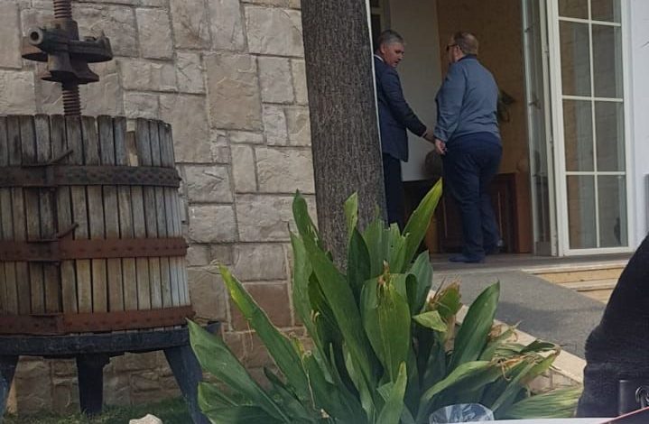 RISHFAQJA E FATOS NANOS/ Ja ku ka zgjedhur ta festojë Shën Valentinin pranë Xhoanës