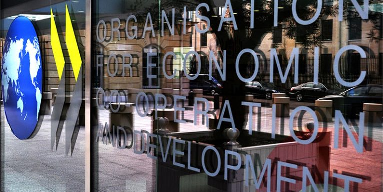 NUK NDODHTE PREJ 2004/ OECD ul riskun e Shqipërisë, tërheqëse për investitorët e huaj