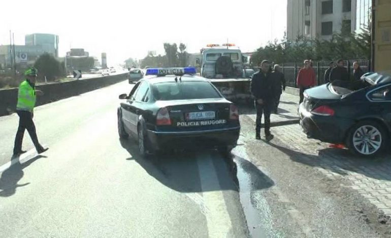E RËNDË NË DURRËS/ Makina “fluturon” këmbësorin