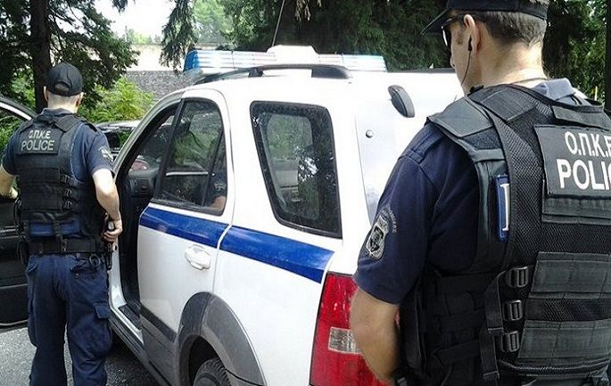 KAPEN 30 KILOGRAM DROGË/ Dy në pranga, njëri shqiptar. Kishin…