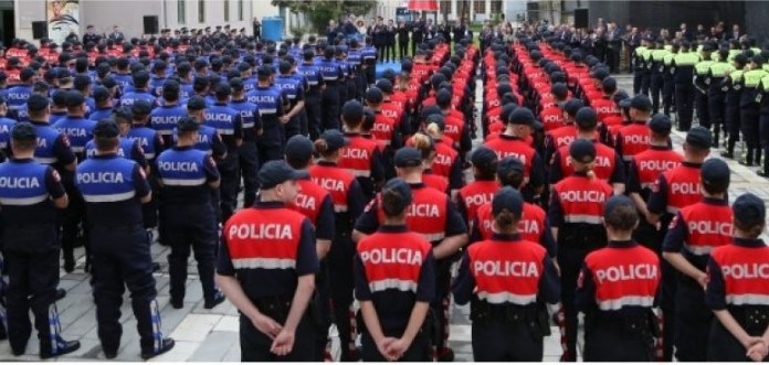 MASAT E SIGURISË PËR PROTESTËN/ 1300 efektivë policie në gatishmëri