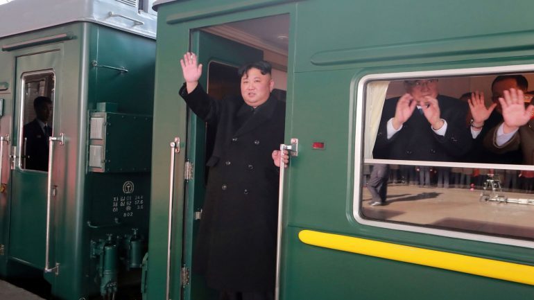 SAMITI ME TRUMP/ Kim Jong-un udhëton drejt Vietnamit me tren