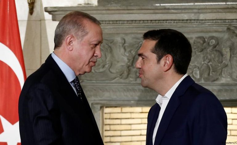 VIZITË NË FUSHË TË MINUAR/ Takim me disa pikëpyetje, i Tsiprasit në Turqi