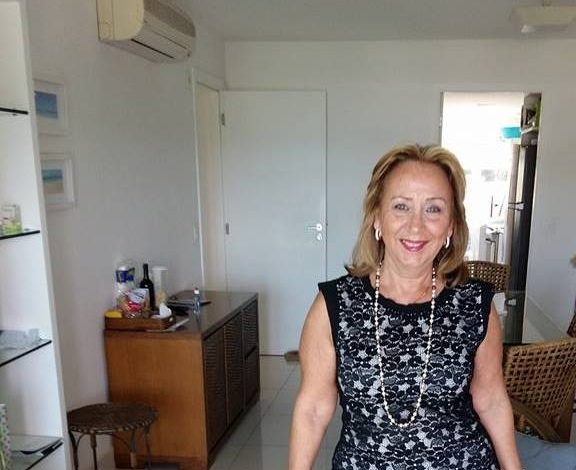 “VRAU DHE MUROSI ISH TË DASHURIN SHQIPTAR”/ Jeta luksoze e mafiozes 64 vjeçare italiane (FOTOT)
