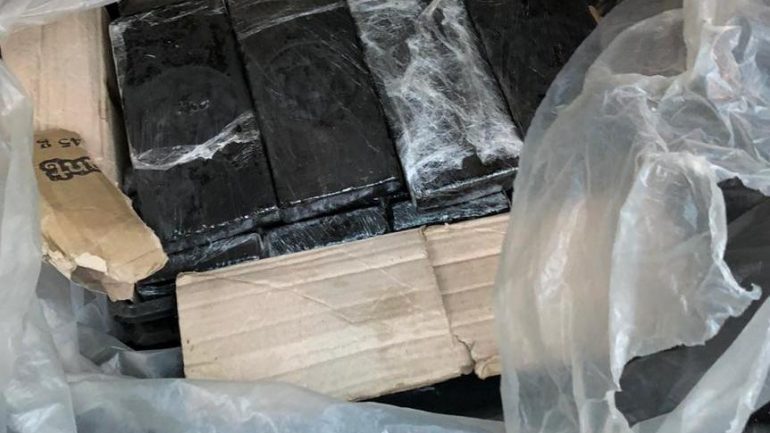 OPERACIONI “VAZHDIMËSIA”/ Ja emrat e 5 të arrestuarve me 21 kg kanabis çokollatë në Lushnje