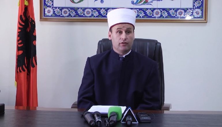 “10 VJET NËNKRYETAR”/ Kush është Bujar Spahiu, Kreu i ri i Komunitetit Mysliman Shqiptar
