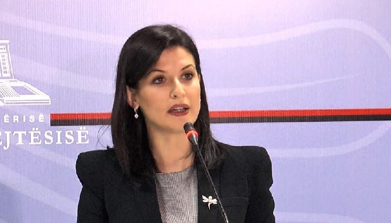 SHKELJE NË DOGANËN E DURRËSIT/ Gjonaj njofton masat disiplinore