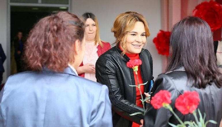 8 MARSI/ Kryemadhi: Qofshin të diellta të gjithë ditët e vitit për ato gra e vajza që…