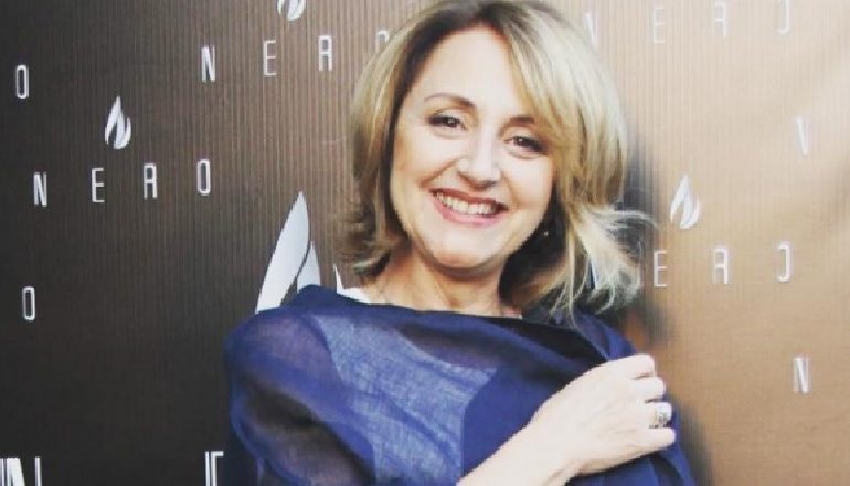 “NGA SOT…”/ Aktorja e njohur shqiptare vlerësohet me titullin “Ambasadore e Paqes”
