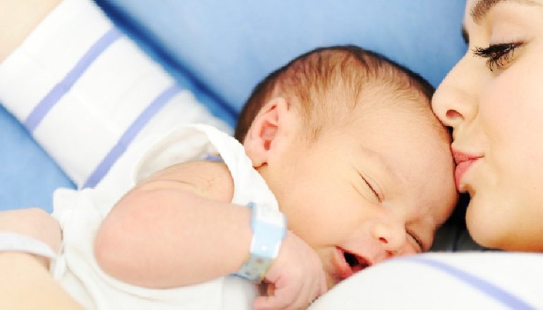SHUMË LINDJE NË ADOLESHENCË/ Shqipëria me nënat më të reja të Europës