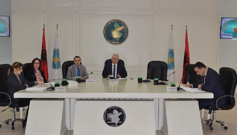 ZGJEDHJET LOKALE/ KQZ sfidon opozitën! Apel qytetarëve për të aplikuar për komisionerë