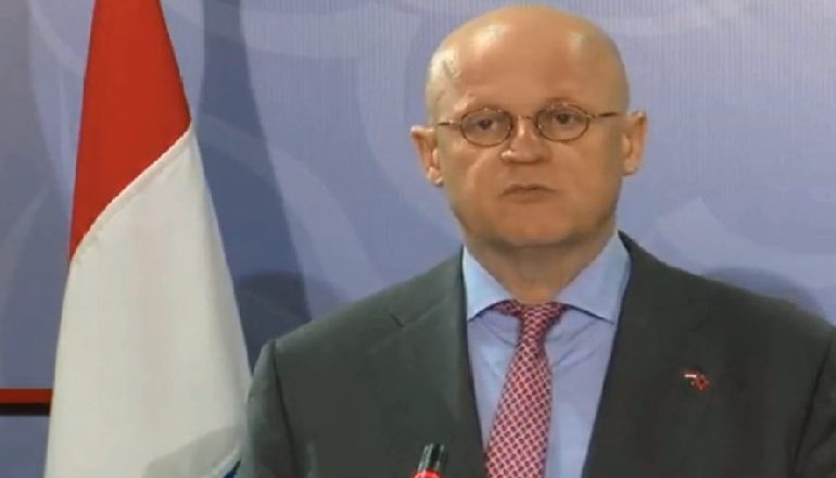MANDATET/ Opozita “shuplakë” edhe nga Holanda: Jo dhunë në protestë! Negociatat? Presim raportin