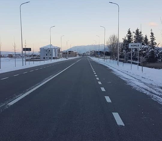 “KINI KUJDES”/ ARRSH, apel shoferëve: Ja akset ku nuk kalohet pa zinxhirë