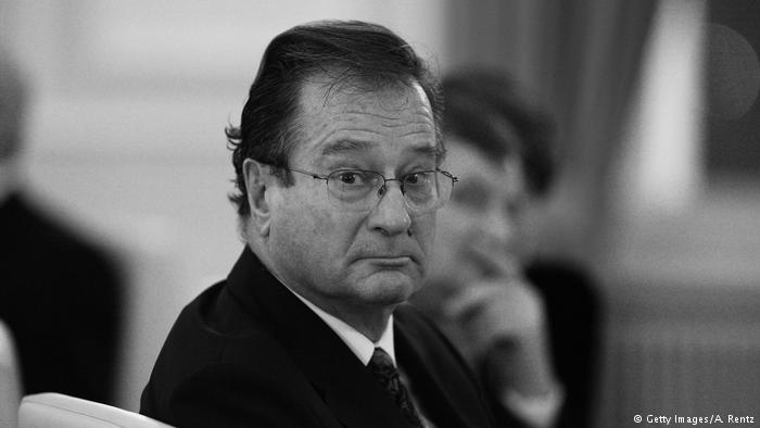 KONTRIBUOI NË KONFLIKTIN NË KOSOVË/ Shuhet ish-ministri i Jashtëm gjerman Klaus Klinkel