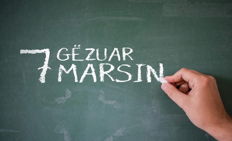 FESTA E 7 MARSIT/ Rama publikon foton: Mirëmëngjes dhe gëzuar ditën e mësuesit