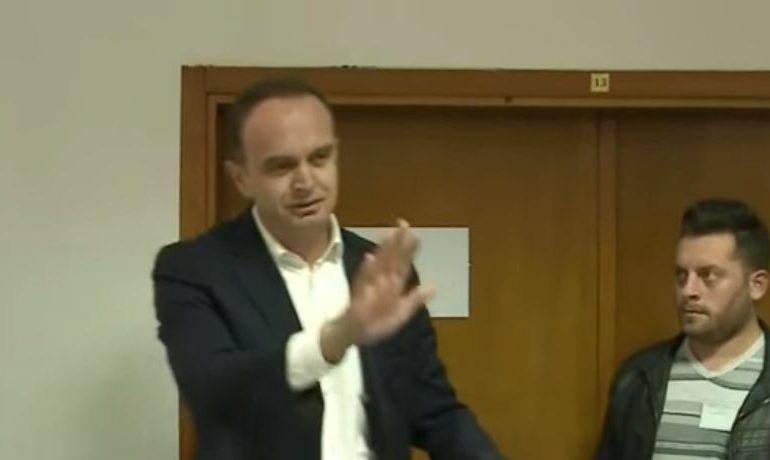 ZGJEDHJET NË TUZIN E MALIT TË ZI/ Mbyllet votimi. Kandidati shqiptar i bindur për fitoren