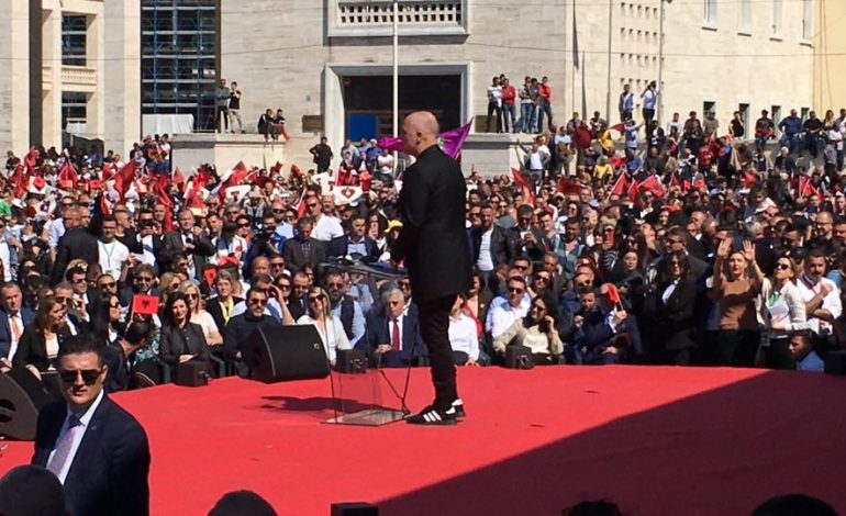“TIRANA QË DUAM”/ Rama nga “Nënë Tereza”: Kujtoni Tiranën si ishte 4 vite më parë (LIVE)