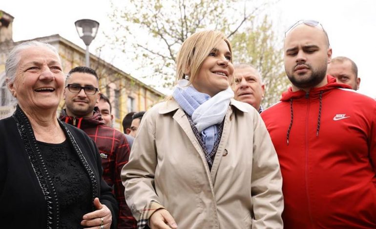 “TANI U KUJTOVE TI O HAJDUTE”/ Kryemadhi poston VIDEON, komentuesit: Po prisnim dokumentarin e floririt