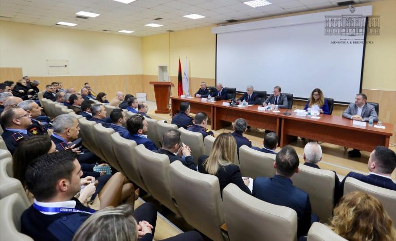 “TRAFIQET, KONTRABANDA DHE EVAZION”/ Në Portin e Durrësit, Sandër Lleshaj paralajmëron reformë të thellë