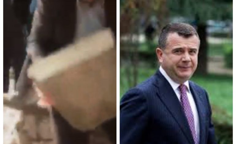 “BËNI DIFERENCËN MIDIS…”/ Balla publikon pamjet nga protesta: Do të mbahen mend… (VIDEO)