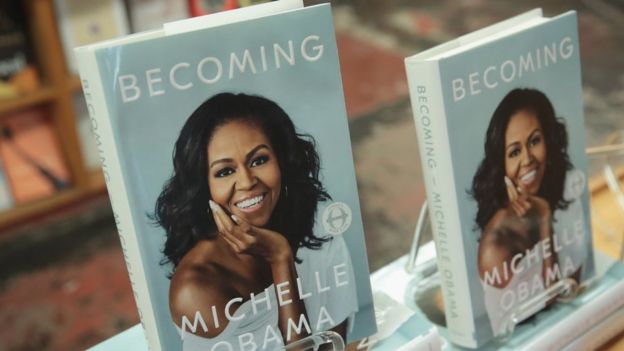 Autobiografia më e suksesshme? Libri i Michelle Obamas shet 10 milionë kopje