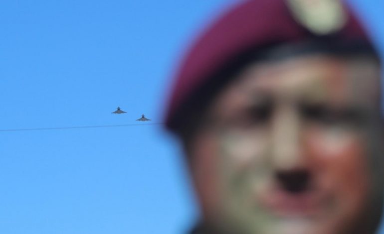 TIRANA SI KURRË MË PARË/ Avionët e NATO-s çajnë qiellin (FOTO)