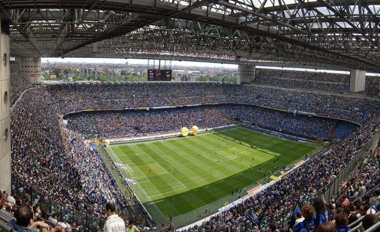 DERBI I MILANOS/ Interi ringjallet, përmbys "Kuqezinjtë" dhe ngjiten në vend të tretë të renditjes