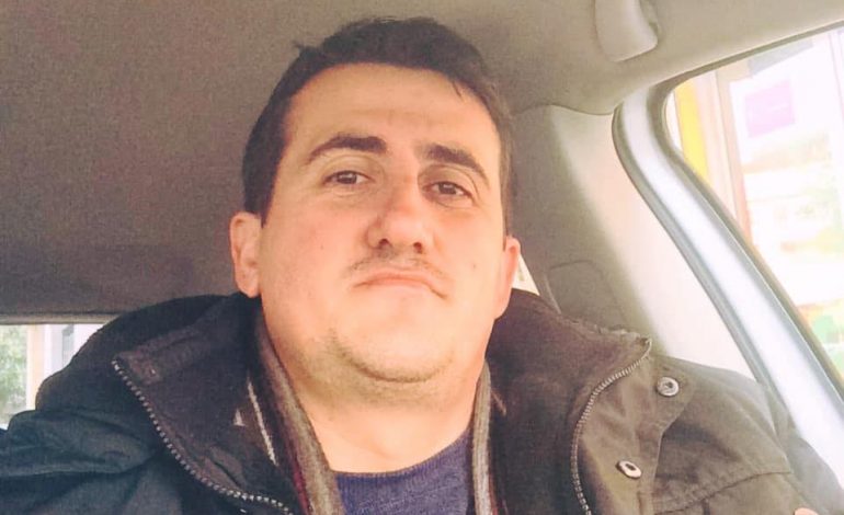 “BABAI I DY FËMIJËVE”/ Po shkonte në punë, si vdiq në aksident punonjësi i Burgut (FOTO)
