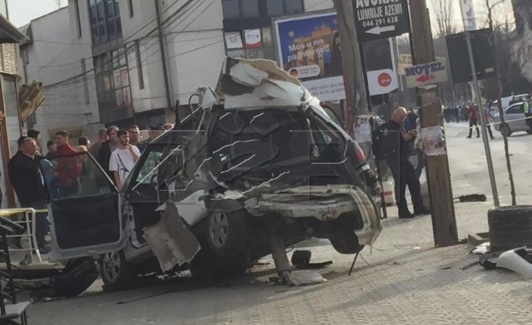 AKSIDENT I RËNDË/ 1 person i vdekur dhe mbi 20 të plagosur dhe, dyshohet se kamioni…